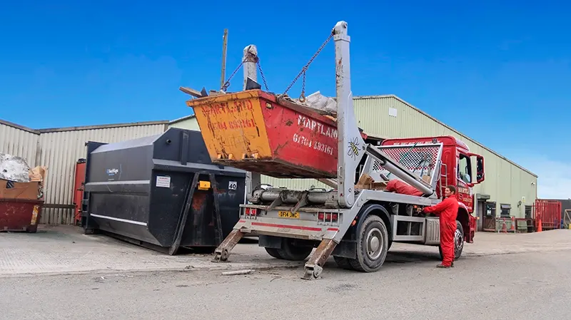How much a 4 tonne midi skip can hold